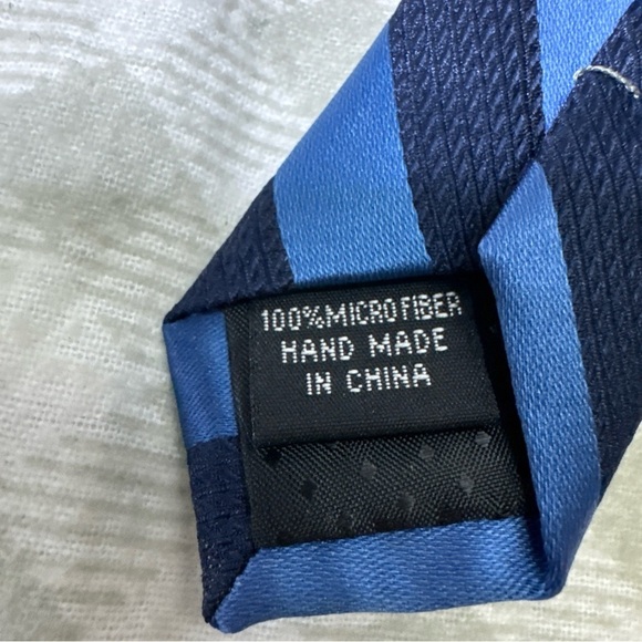 Stacy Adams Men's Tie Pocket Square Set Blue Striped Microfiber 3.25" Wide - Picture 4 of 7